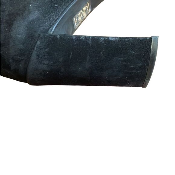 Stuart Weitzman black suede heeled Booties 4” heel shin height size 9 - Picture 4 of 8